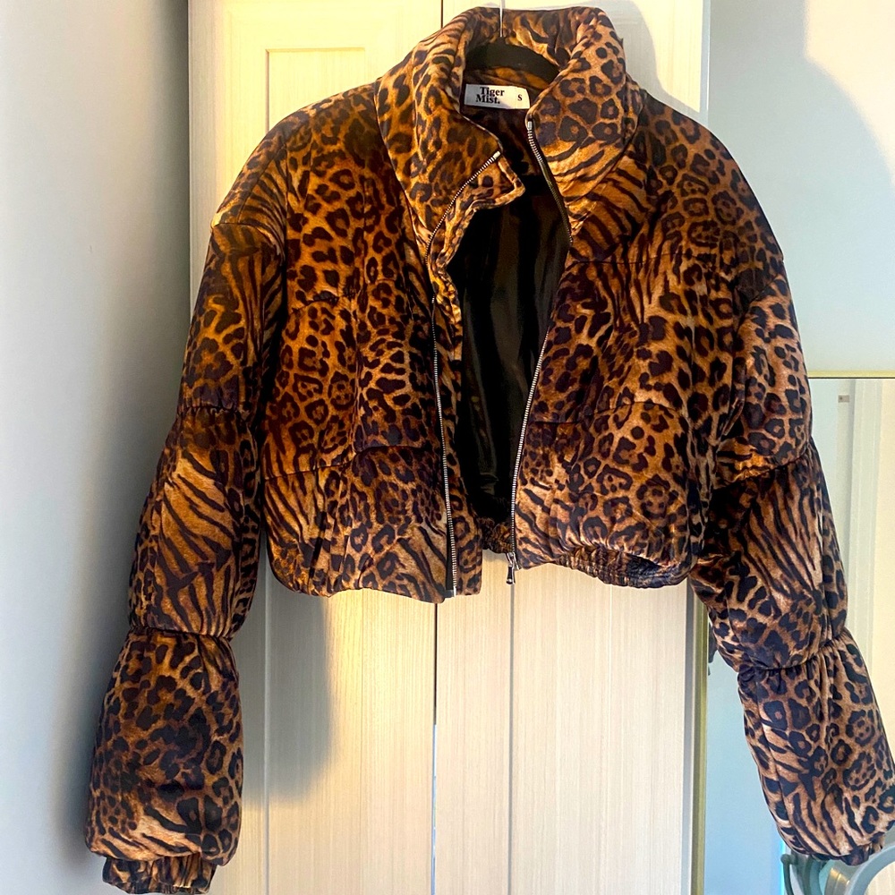 Tiger mist leopard print puffer